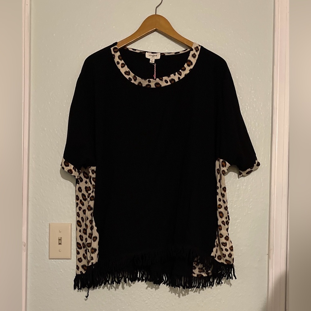 Umgee Black Top with Leopard Trim